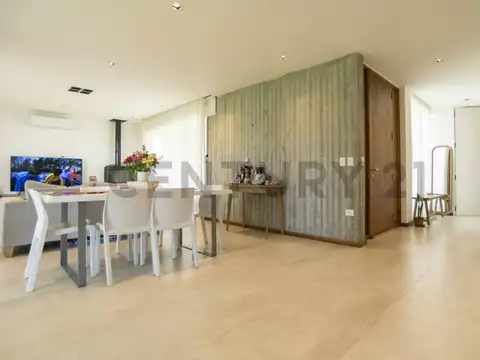 Casa en Venta en City Bell, USD 470.000