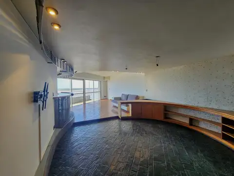 Departamento 7 ambientes con 2 baños