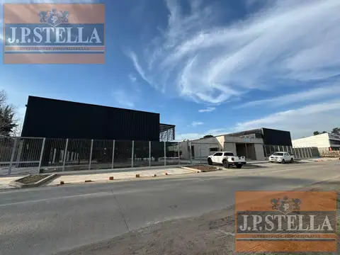 Local Comercial de 1109 m² en Complejo a Estrenar c/ Estacionamiento propio - Francisco Alvarez