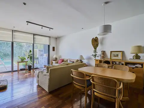 Depto Tipo Casa en Venta con 2 cocheras