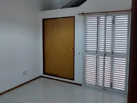 Departamento en Alquiler en Carapachay, $ 580.000