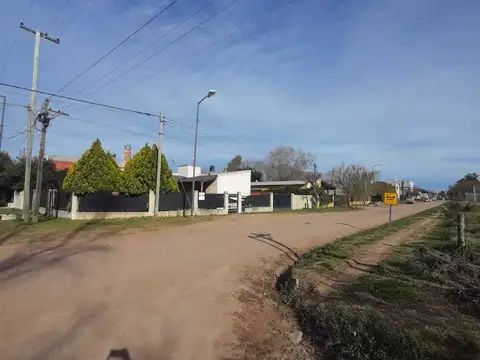 Casa Chalet  en Venta en Roque Perez, Resto de la Provincia, Buenos Aires