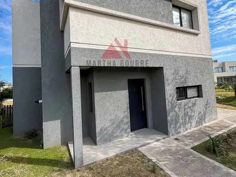 Casa  en Venta en San Ramiro, Pilar del Este, Pilar