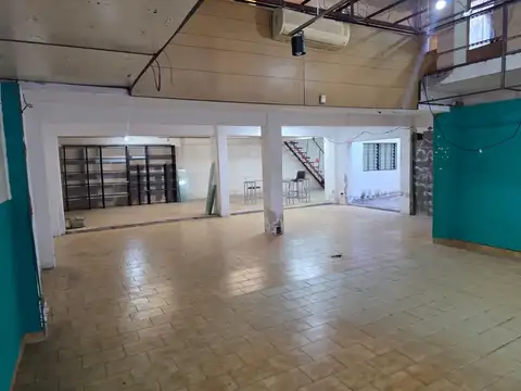 Hipólito Yrigoyen al 300