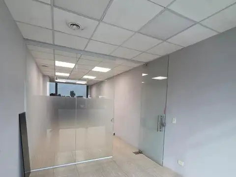 Oficina en Alquiler 80 M2 Amaneceres Office
