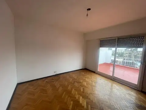 Departamento en Monte Castro