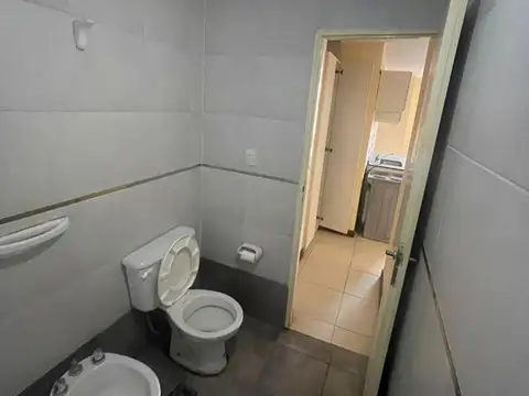 DEPARTAMENTO EN ALQUILER - CORDOBA ESQ JUNIN