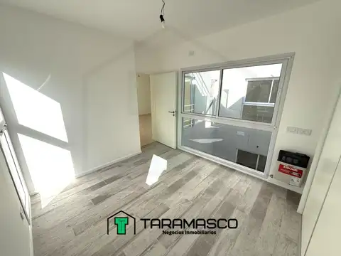 Depto Tipo Casa en Alquiler de 2 ambientes