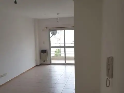 Venta de Monoambiente (Semi-piso). En el centro de Rosario.