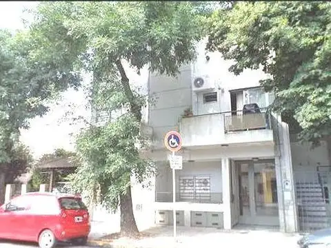 Helguera 4900* - 1er Piso por Escalera -  Dúplex 3 Ambientes  c/frente  C/   BALCON TERRAZA - Sup. T