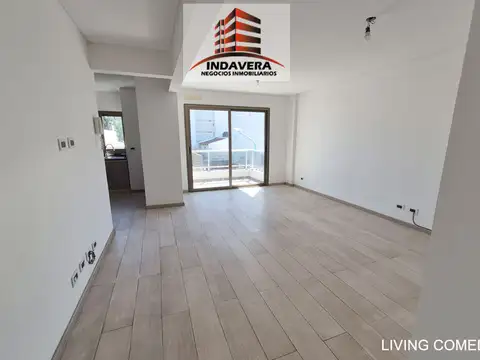 Mariano Moreno 4500, Piso 1