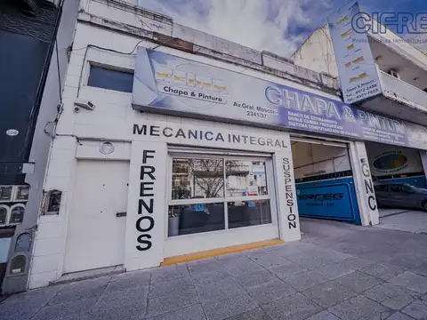 Local en lote propio 591m2 cubiertos en Villa Pueyrredon 8,70 x 50