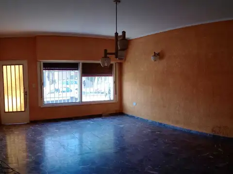 Casa en Alquiler de 3 dormitorios