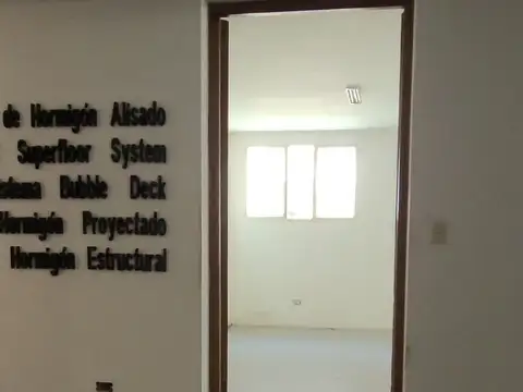 Vélez Sársfield 100, Piso 1