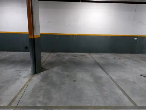 Cochera en Venta Cubierta