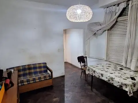 Tacuarí 1400