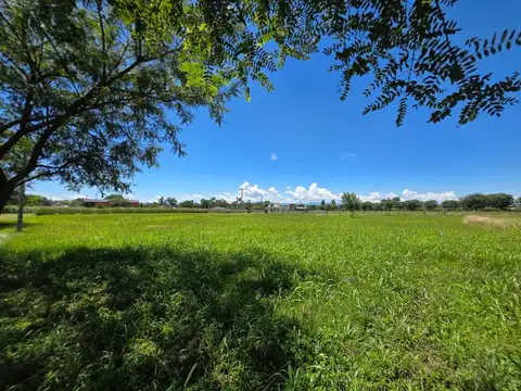 TERRENO EN VENTA CLUB DE CAMPO EL ENCÓN EN ESQUINA