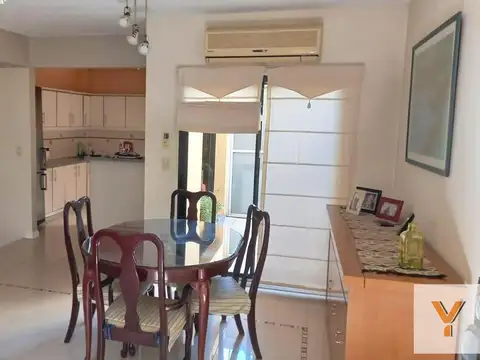 PH en venta - 3 Dormitorios 4 Baños - 162mts2 - Villa Santa Rita