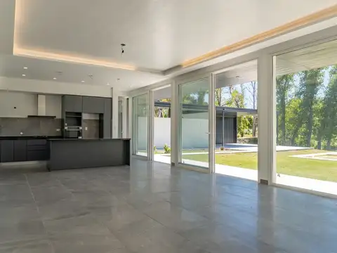 Venta Casa A Estrenar 4 ambientes La Asunción