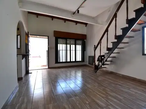 Depto Tipo Casa 3 ambientes con 1 baño
