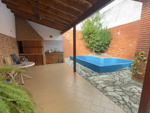 Venta de Tipo Casa 4 Ambientes en Chacarita, Capital Federal