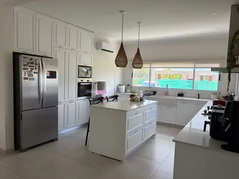 CASA EN CLUB DE CAMPO Y POLO "LA PINTADA" EN VENTA, GENERAL LAS HERAS
