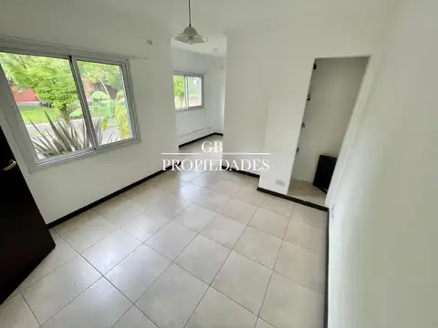 Casa en Alquiler de 4 dormitorios