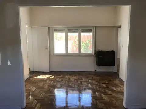 Amplio PH 4 amb c/ Garaje y Jardin