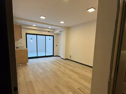 3B PH Monoambiente con Patio Propio + Terraza Gral a ESTRENAR con 45m2