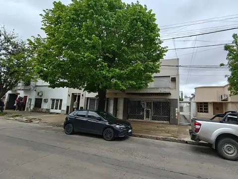 22 e/ 44 y 45 600, Piso 1