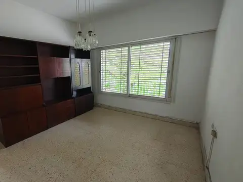 PH de 2 dormitorios con patio en venta en La Plata sobre Calle 22 [Cod: 9]