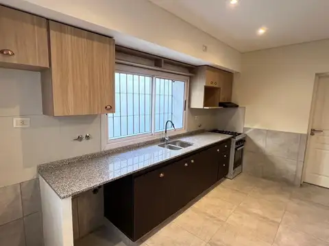 Venta PH de 3 ambientes en Lomas de Zamora