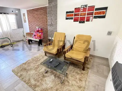 Casa en Venta con 1 cochera