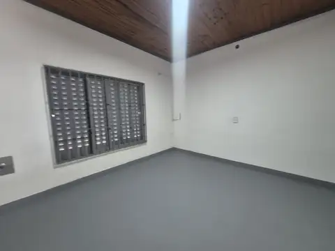 Depto Tipo Casa en Alquiler en Merlo, $ 680.000