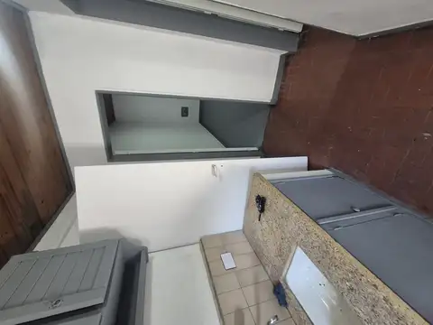 ALQUILO PH 3 AMB  C/ COCHERA MERLO CENTRO
