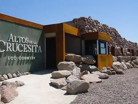 LOTE EN VENTA EN B° ALTOS DE LA CRUCESITA 2600 M2