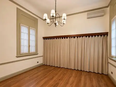 Piso de Categoria en Plaza San Martín - 230 m2