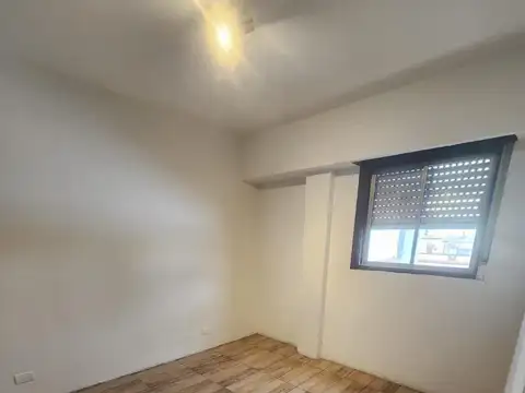 Departamento en Alquiler en Wilde, $ 670.000