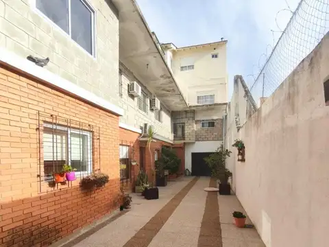 VENTA PH 3 ambientes más monoambiente y cuarto deposito