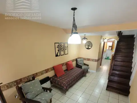 Depto Tipo Casa en Venta con 1 cocheras