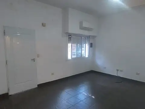 Depto Tipo Casa en Venta de 2 ambientes