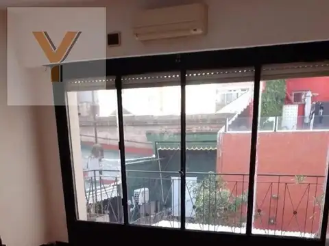 Depto Tipo Casa en Alquiler de 5 ambientes