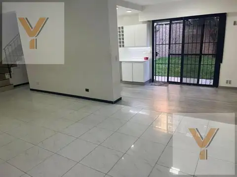 PH en alquiler - 4 Dormitorios 2 Baños - Villa Urquiza