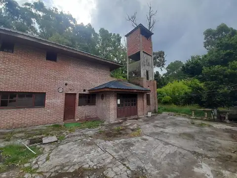 Casa en Venta con 8 cocheras