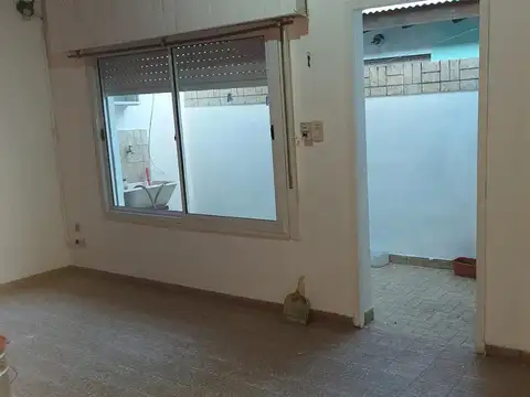 Depto de 3 amb en 1er piso con balc y patio SIN EXPENSASS