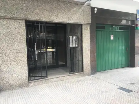 Cochera fija a una cuadra del Congreso de la Nación