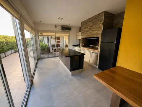 Departamento 5 ambientes con 3 baños