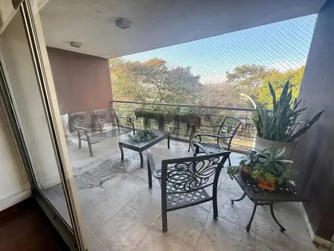 Venta departamento 5 ambientes en Flores