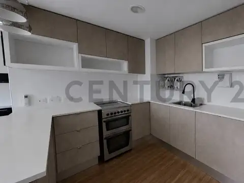Departamento en Venta con 3 cocheras