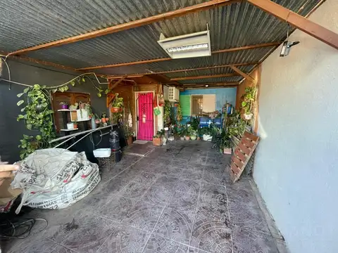 Casa 4 ambientes con 1 baño